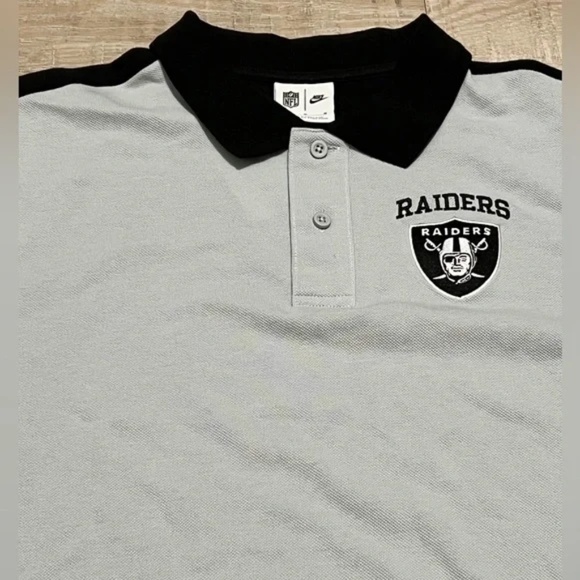 Nike Las Vegas Raiders Athletic Polo Shirt 2 button Black/Gray Medium - Picture 6 of 7